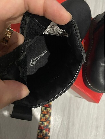 Kız çocuk bot - Görsel 3