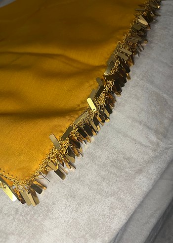 Sarı İpeksi Kadın Fular - Görsel 3