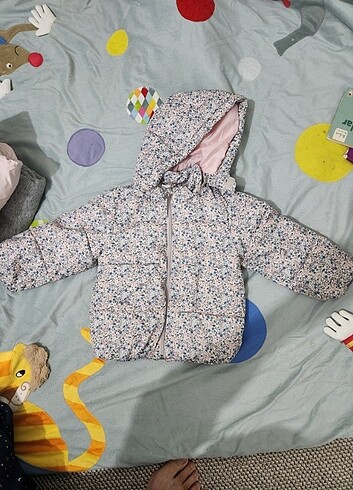 H&M H&M çiçekli Mont