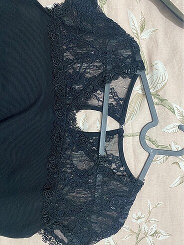 Dantel detaylı bluz - Görsel 2