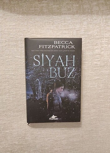 Becca Fitzpatrick - Siyah Buz (ciltli)