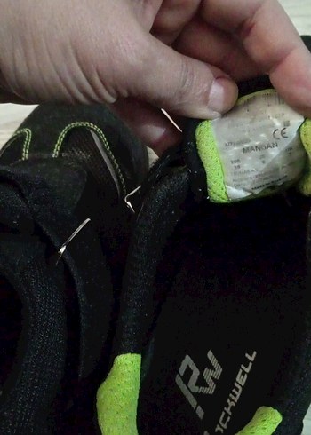 Erkek Çocuk Siyah Cırtlı Spor Ayakkabı - Görsel 3