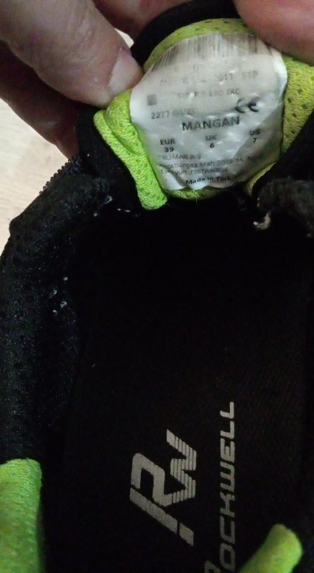 Erkek Çocuk Siyah Cırtlı Spor Ayakkabı - Görsel 2