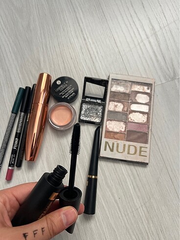 Toplu makyaj glitter far maskara kalem likit - Görsel 3