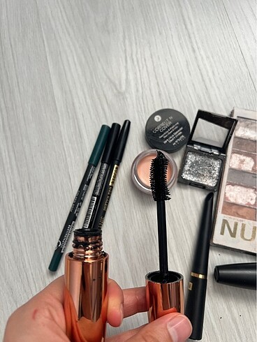 Toplu makyaj glitter far maskara kalem likit - Görsel 4