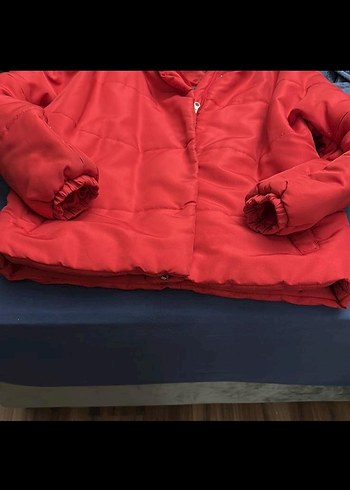 Kızlar İçin Kırmızı Kapüşonlu Polar Mont - Görsel 4