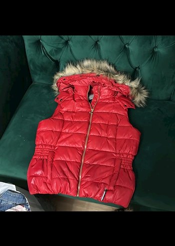 Kürk Detaylı Kırmızı Kadın Şişme Yelek - Görsel 3