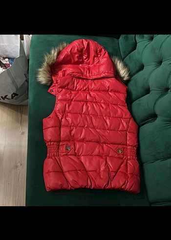 Kürk Detaylı Kırmızı Kadın Şişme Yelek - Görsel 2