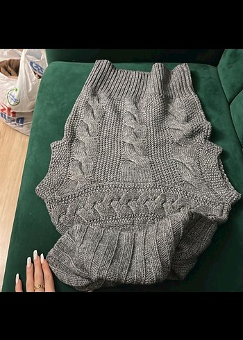 Gri Örgü Boğazlı Kolsuz Kadın Kazak - Görsel 3