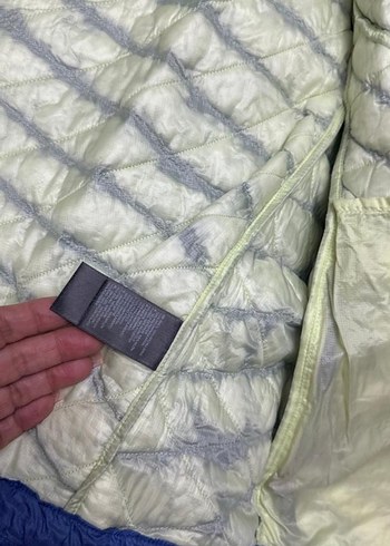 Mavi Fermuarlı Kadın Mont - Görsel 3