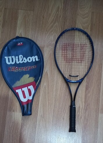 Wilson 27inch Yetişkin Tenis Raketi Ve Wilson Kılıfı