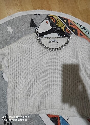 Zara yün kazak hiç kullanılmadı çok şık