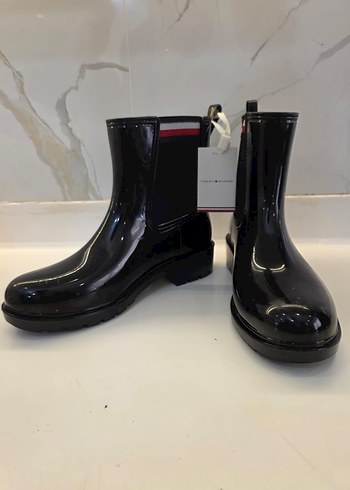 39 Beden siyah Renk Tommy Hilfiger Elastik Yağmur çizmesi