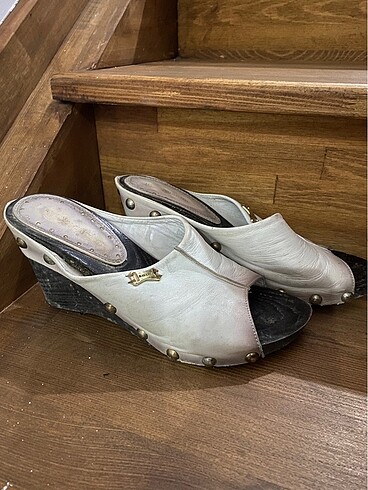 Dolgu topuklu terlik - Görsel 2