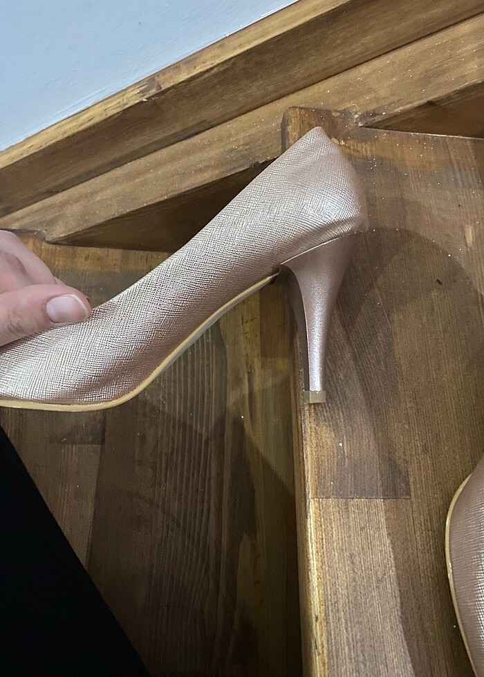 Topuklu ayakkabı - Görsel 3