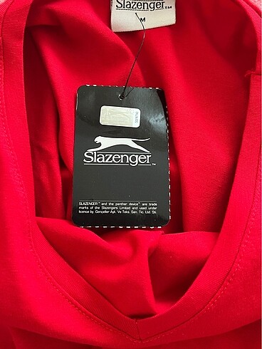 m Beden Slazenger kırmızı tshirt etiketli