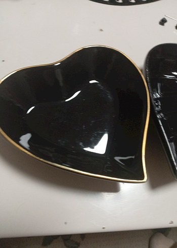 Siyah Kalp Şekilli Tabak Seti - Görsel 5