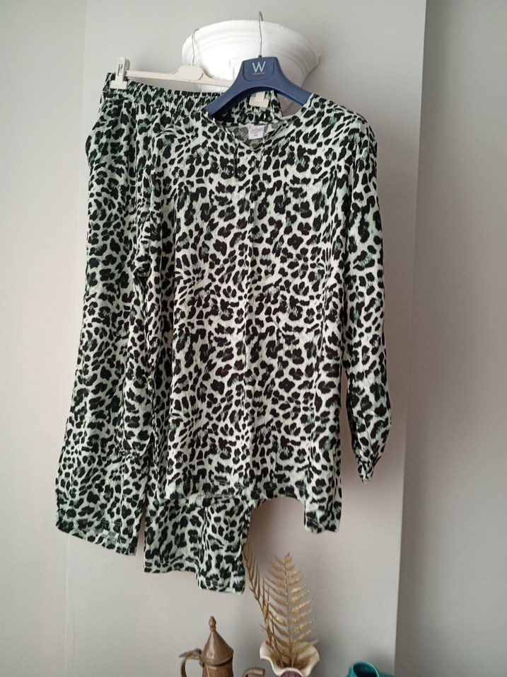 Leopar Desenli Yeşil Bohem Kıyamet - Görsel 3