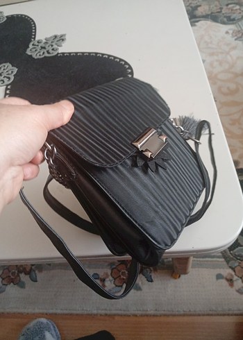 Kilitli Siyah Deri Kadın Çanta - Görsel 3