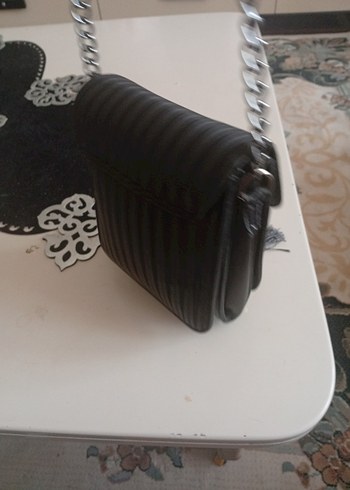 Kilitli Siyah Deri Kadın Çanta - Görsel 2