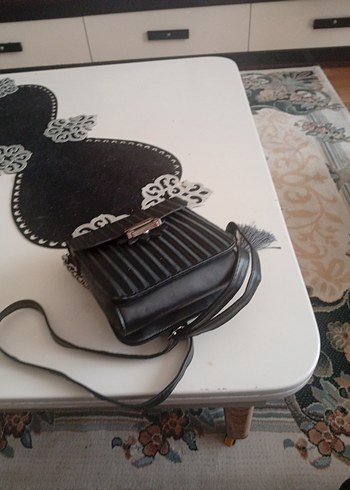 Kilitli Siyah Deri Kadın Çanta - Görsel 4