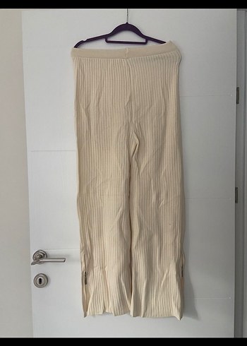 Bej Uzun Kollu Yüksek Yaka Triko Kazak takım - Görsel 4