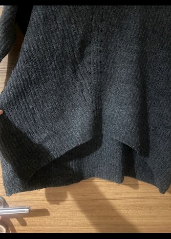 Gri V Yakalı Örgü Kadın Kazak - Görsel 3