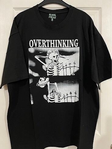 Overthinking baskılı geniş kesim tshirt