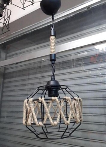Siyah tekli sarkıt 