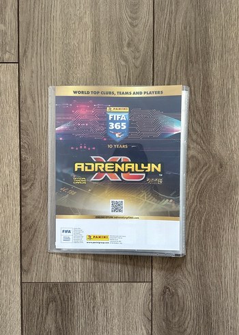 PANİNİ ADRENALYN XL FİFA 365 2025 SIFIR BOŞ KART ALBÜMÜ - Görsel 4