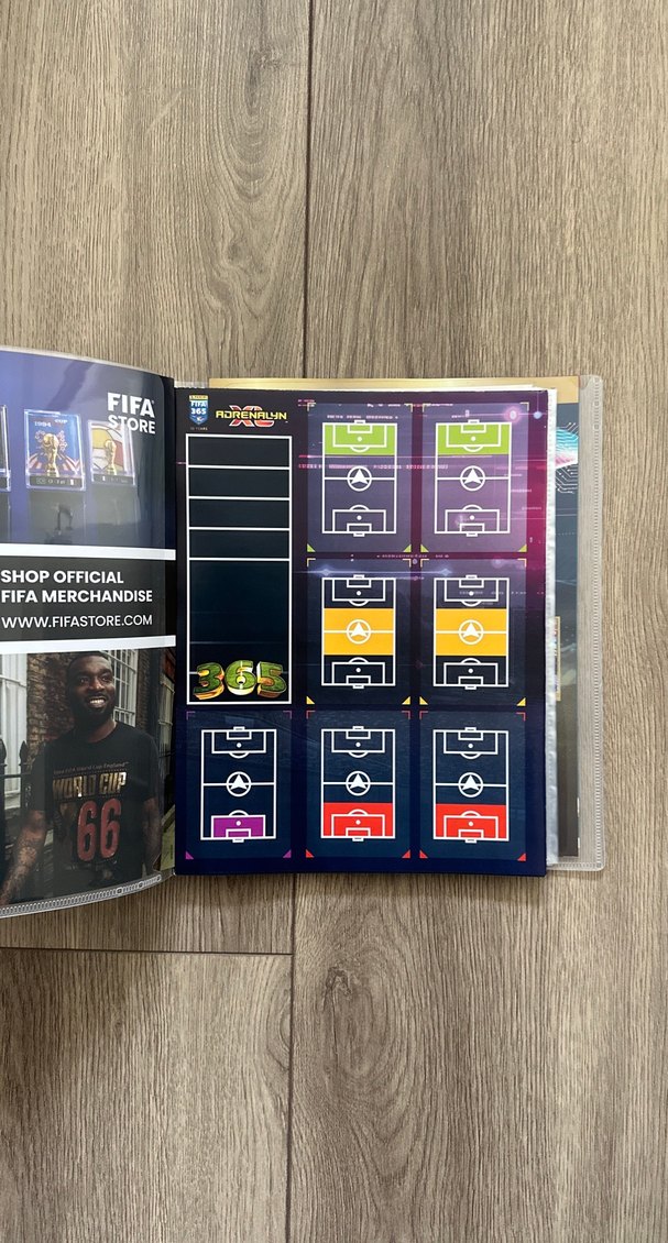 PANİNİ ADRENALYN XL FİFA 365 2025 SIFIR BOŞ KART ALBÜMÜ - Görsel 2