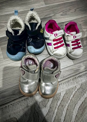 Kız Çocuk Beyaz Cırt Cırtlı Spor Ayakkabı - Görsel 2