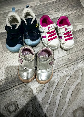 Kız Çocuk Beyaz Cırt Cırtlı Spor Ayakkabı - Görsel 4