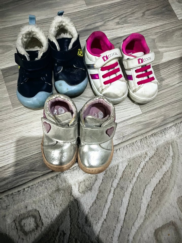 Kız Çocuk Beyaz Cırt Cırtlı Spor Ayakkabı - Görsel 4