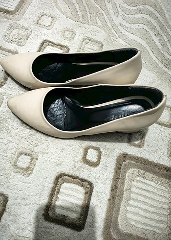 Beyaz Minimalist Stiletto Topuklu Kadın Ayakkabı - Görsel 2