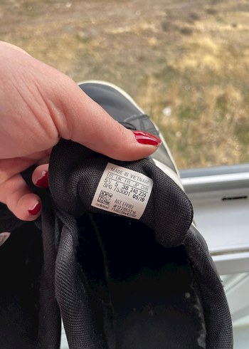 Adidas Siyah Beyaz Kadın Sneakers - Görsel 4