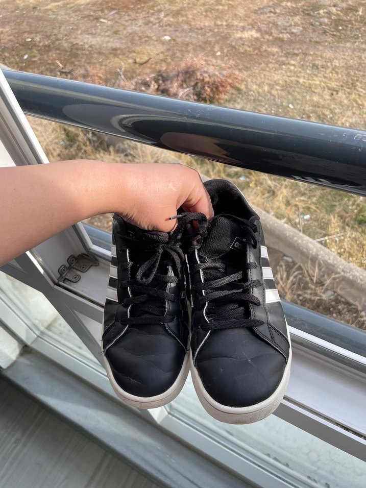 Adidas Siyah Beyaz Kadın Sneakers - Görsel 3