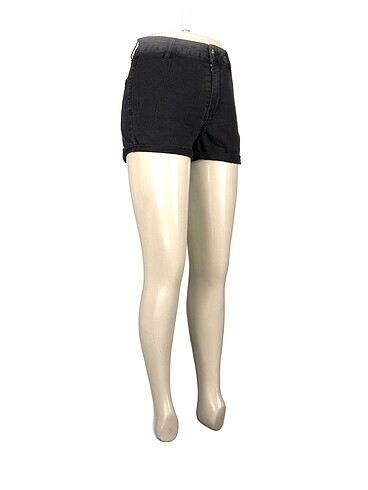 H&M H&M Mini Şort %70 İndirimli.
