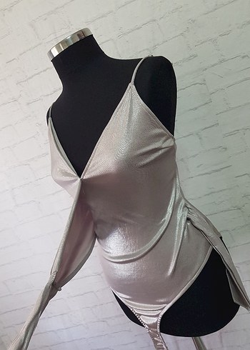 Parlak Gri Drapeli bodysuit - Görsel 9