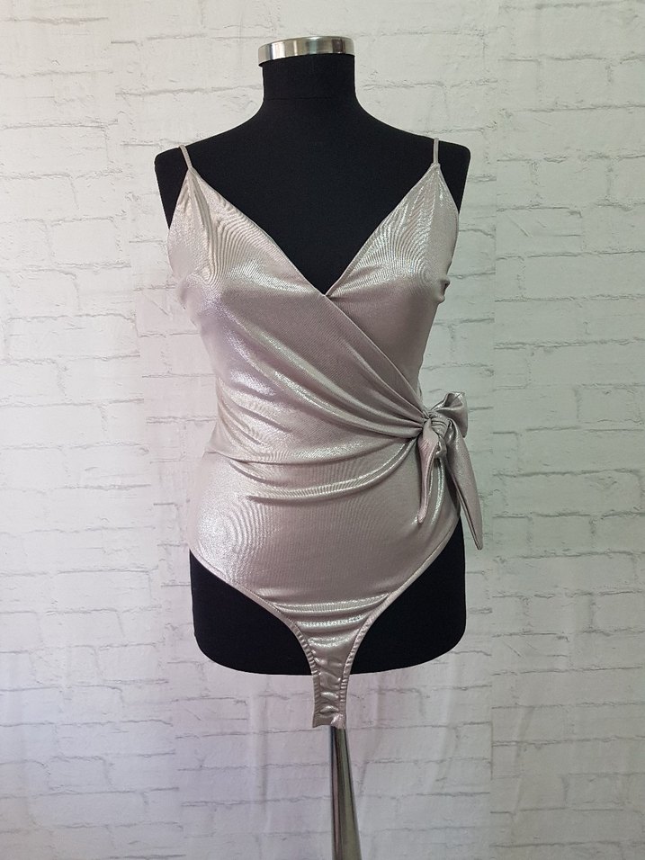 Parlak Gri Drapeli bodysuit - Görsel 5