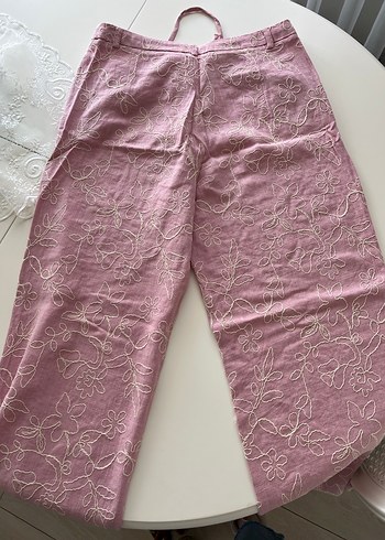 Pembe Nakışlı Dantel Detaylı Keten Kadın Pantolon - Görsel 2