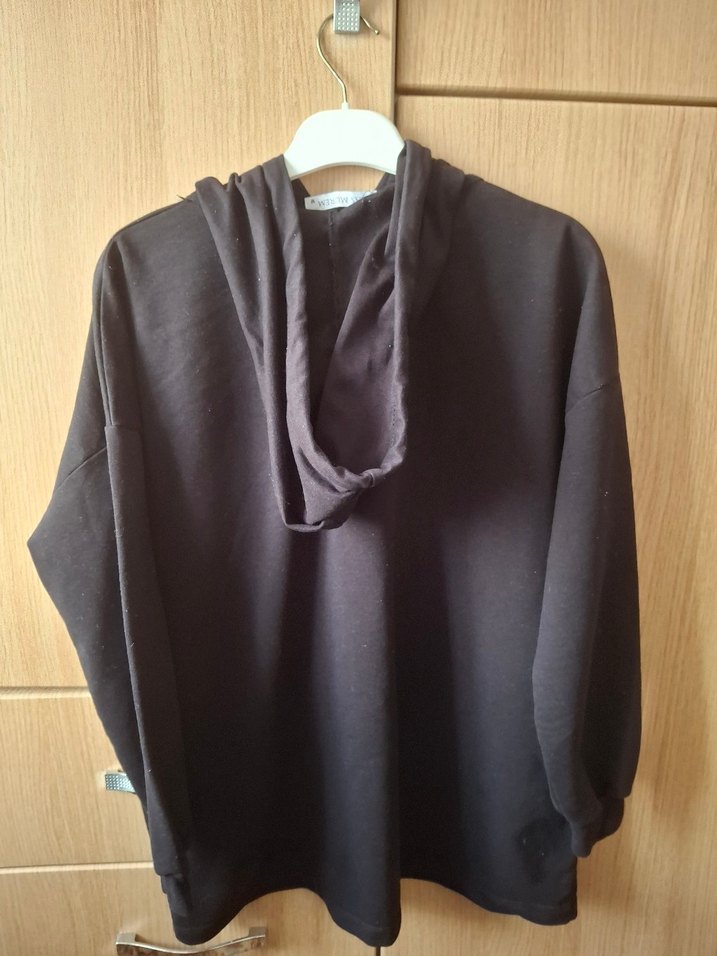 Siyah Kapüşonlu Kadın Sweatshirt - Görsel 4