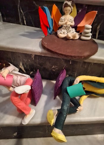 Renkli Kıyafetli El Yapımı Keçe Bebekler - Görsel 8