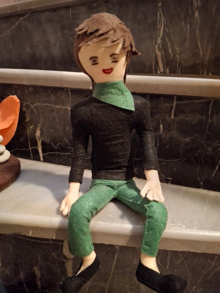 Renkli Kıyafetli El Yapımı Keçe Bebekler - Görsel 3