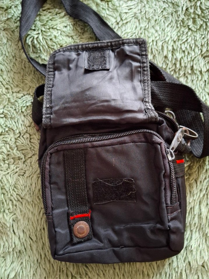 Siyah Erkek Omuz Çantası, Tokalı, Sokak Stili - Görsel 3