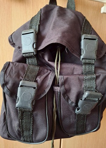 Siyah Tokalı Kadın Sırt Çantası - Görsel 9