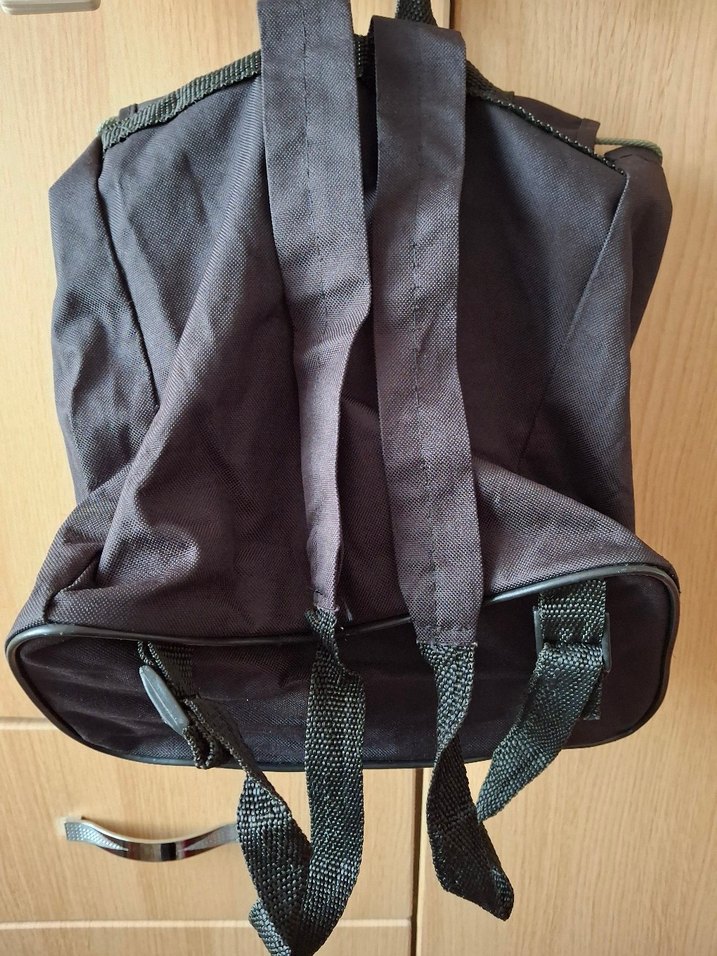 Siyah Tokalı Kadın Sırt Çantası - Görsel 5