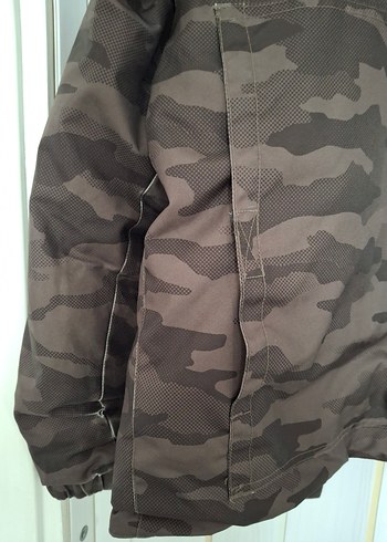 Düğmeli Fermuarlı Kamuflaj Desenli Erkek Montu - Görsel 3