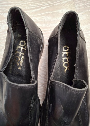 Siyah Parlak Erkek Klasik Goth Bot - Görsel 3