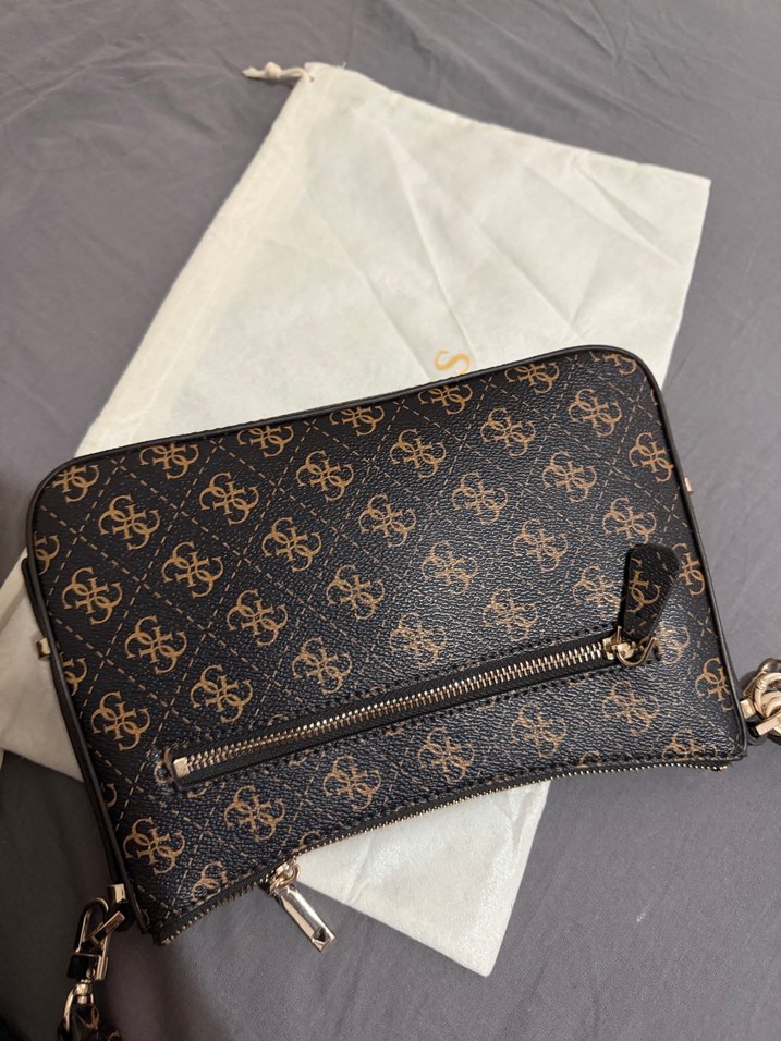 Kahverengi Baskılı Guess Kadın Omuz Çantası - Görsel 3